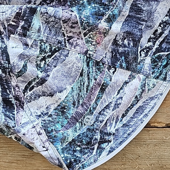 Lululemon Choose A Side Short *3" in Springscape Multi / French Clay - Picture 7 of 12